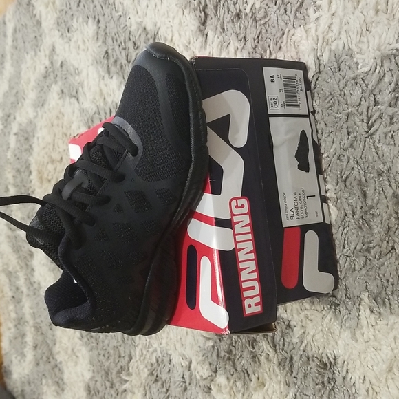 FILA Fantom 4 Kid's Black Running 1 - Picture 5 of 5